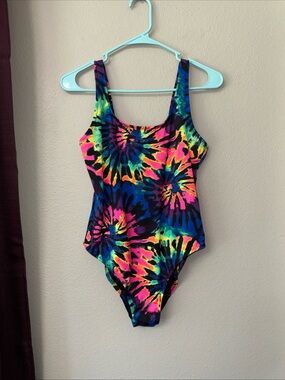 #784 Victoria’s Secret Pink Tie-Dye Burst One Piece Bathing Suit Size Medium